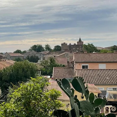 Modern Centrally Located In Quarante