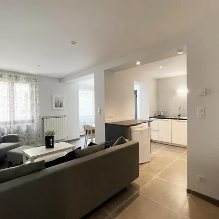 Casa vacanze Modern Centrally Located In