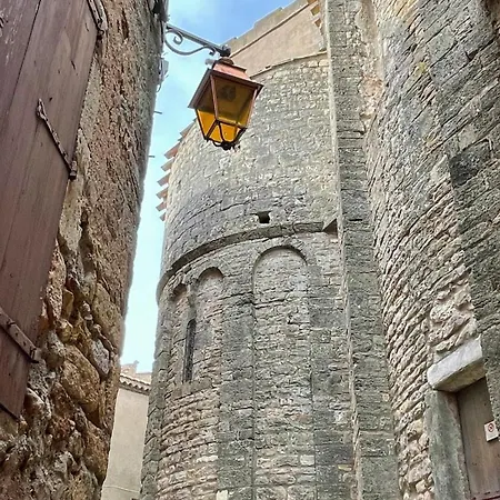 Modern Centrally Located In *